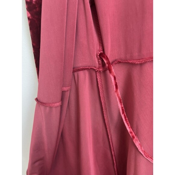 Lulus Wine Red Crushed Velvet Wrap Dress 3/4 Sleeve Side Tie Size M - Picture 12 of 14